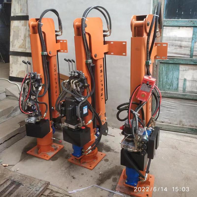 尖草坪区重汽蓝牌随车吊 3.2吨 国六动力强 液压驱动 农用自卸起重机